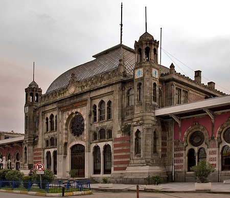 Железнодорожный вокзал Сиркеджи в Стамбуле